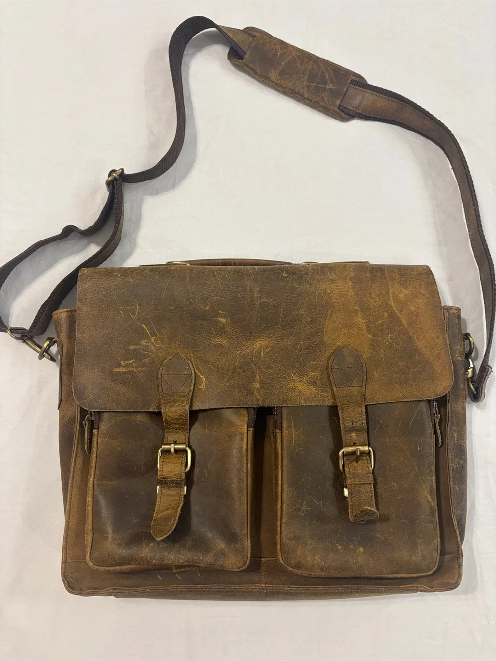 MaheTri The Buffalo Leather Messenger Bag